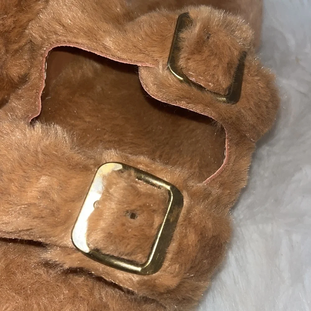 OLIVIA Miller Womens Stephy Furry Casual Slide Sandals teddy bear Tan size 9